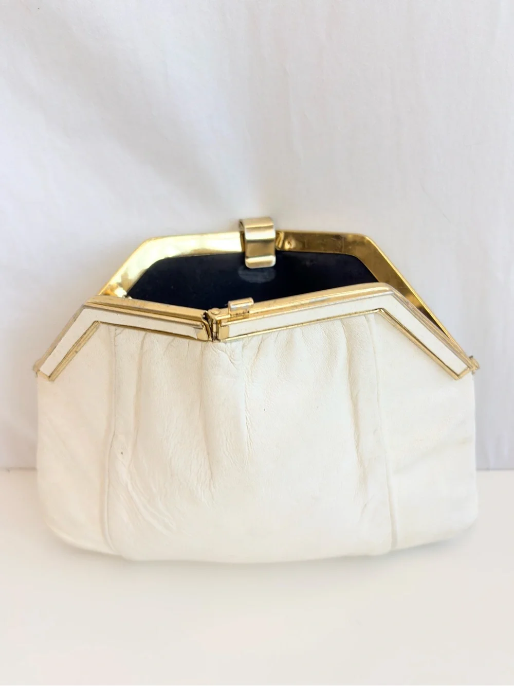 Mid-century White Genuine leather Diamond Shape Hinge Frame Two-Way Bag Vintage